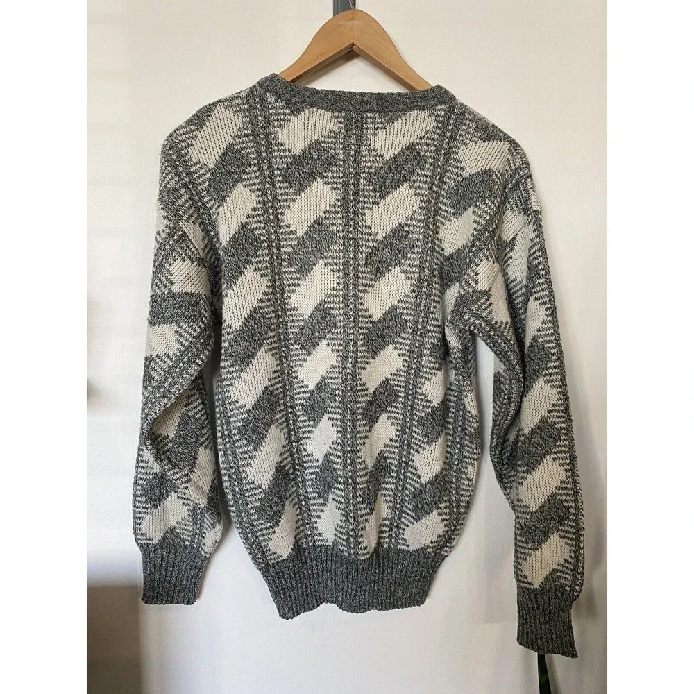 Vintage Michael Gerald Gray and White Geometric Pattern Sweater Mens Size Small
